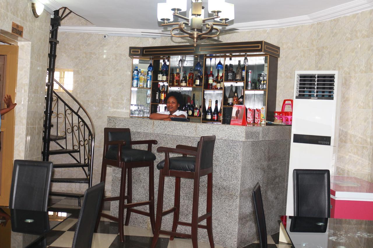 Cute Villa Hotel And Suites Uyo Exterior photo