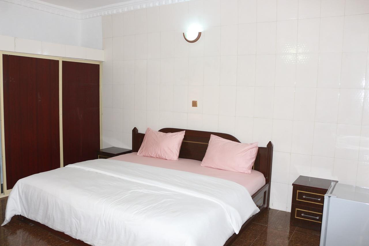 Cute Villa Hotel And Suites Uyo Exterior photo